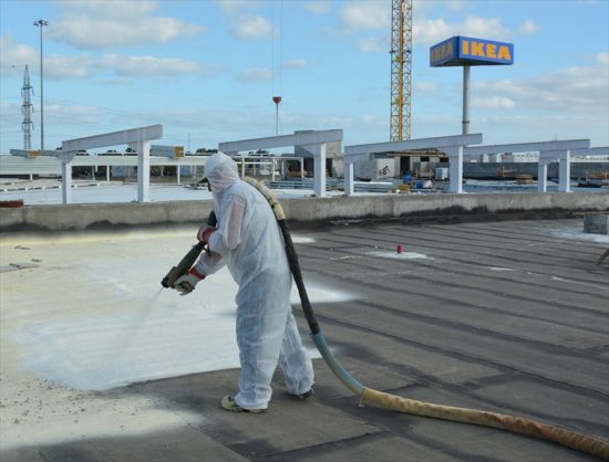 פוליאורטן לבידוד תרמי בהתזה